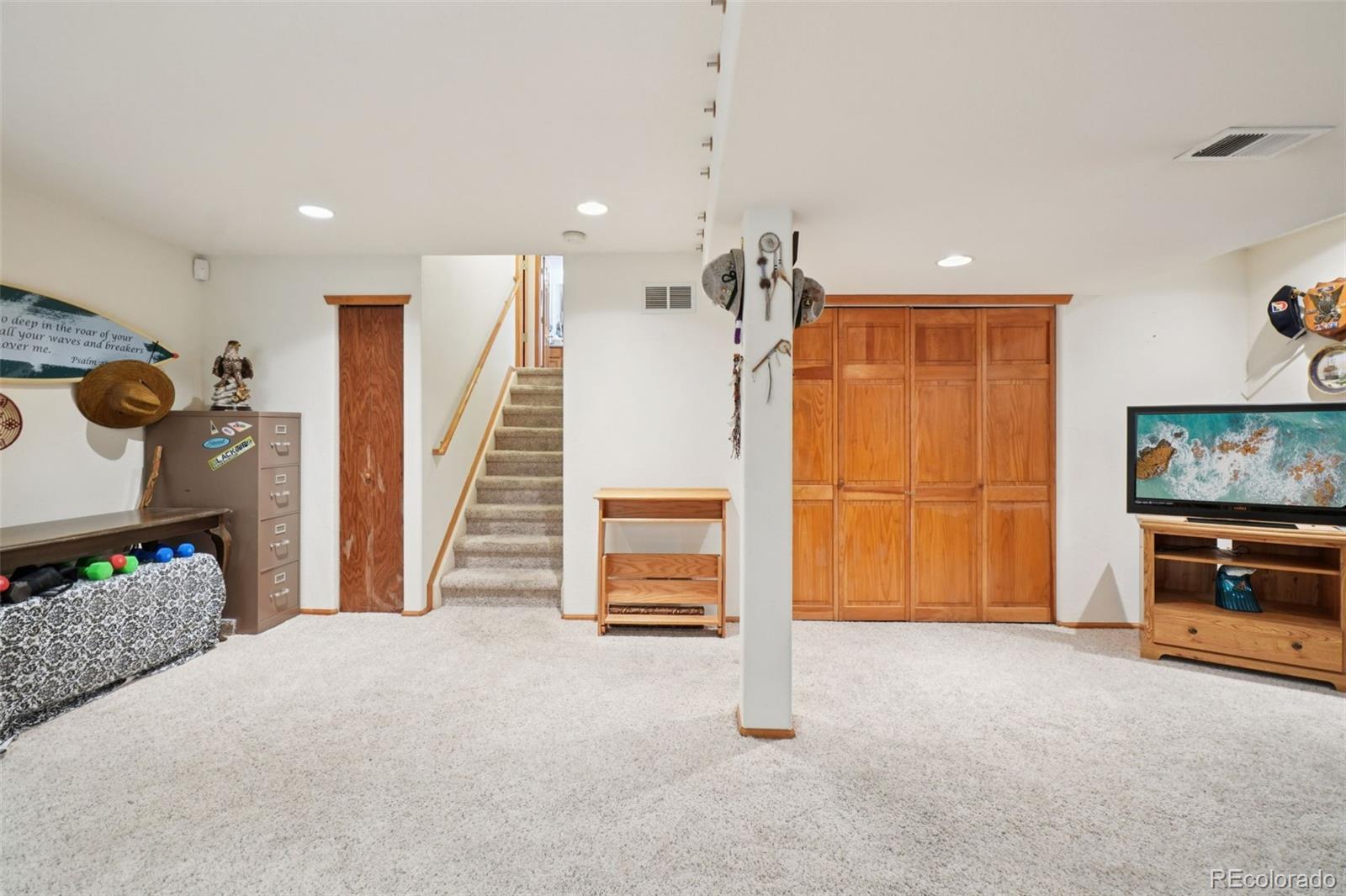 17040 Hastings Avenue