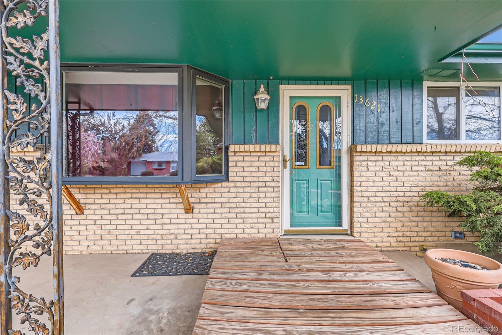13621 E Center Avenue