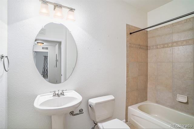 2225 Calais Drive Unit: 9E
