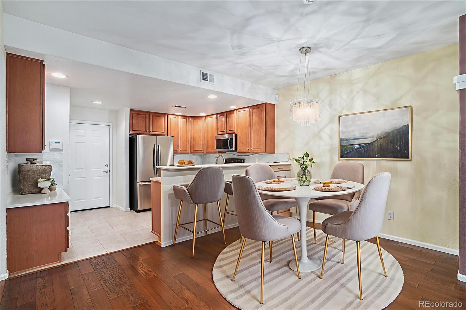 2225 Calais Drive Unit: 9E
