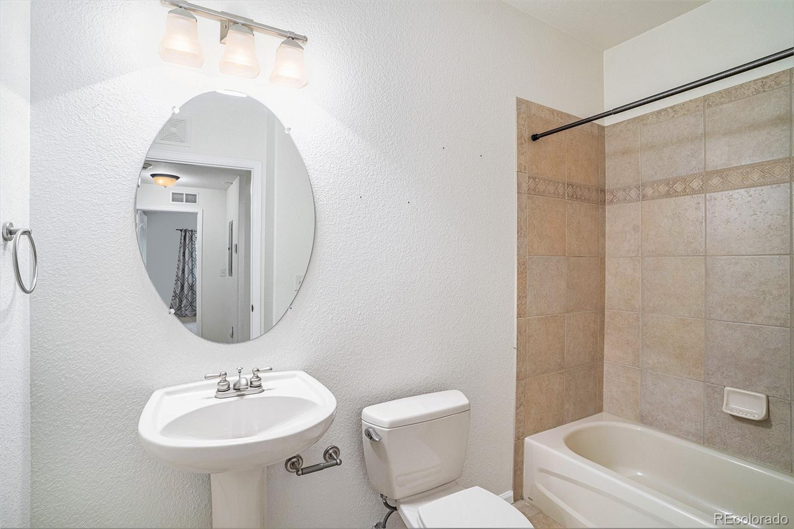 2225 Calais Drive Unit: 9E