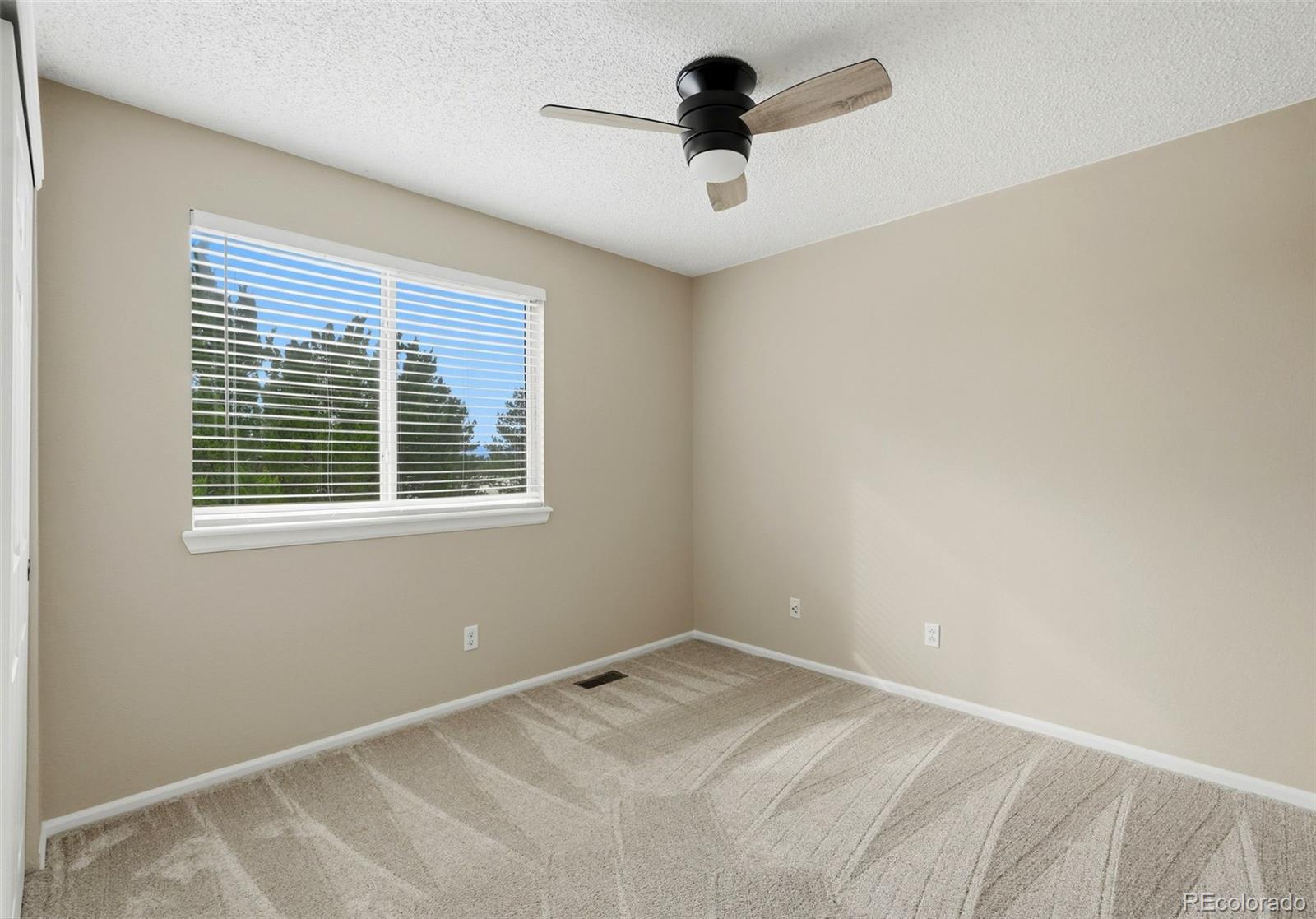 6164 Laguna Circle