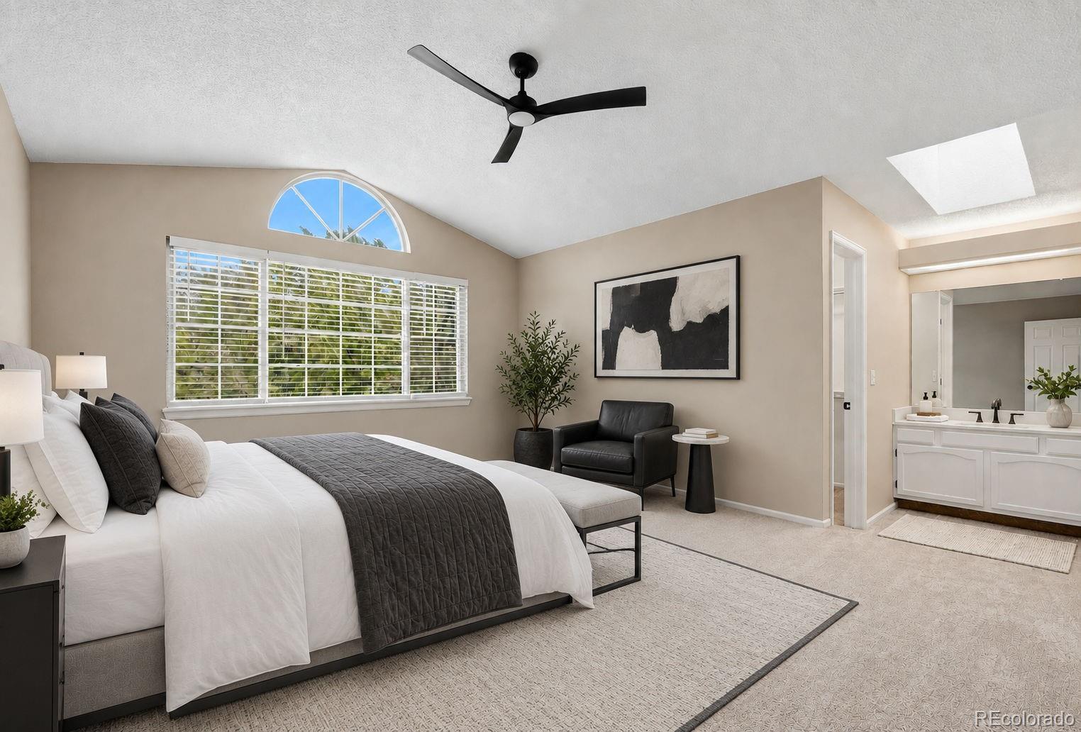 6164 Laguna Circle