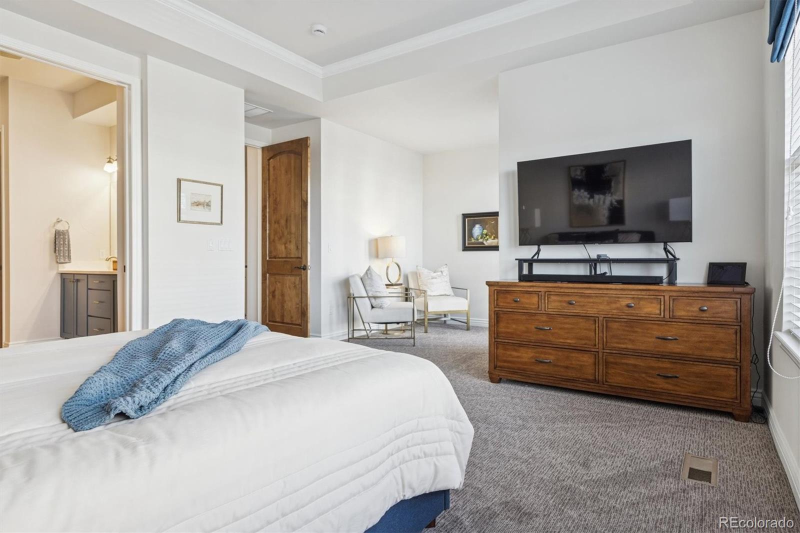 10130 Inverness Main Street