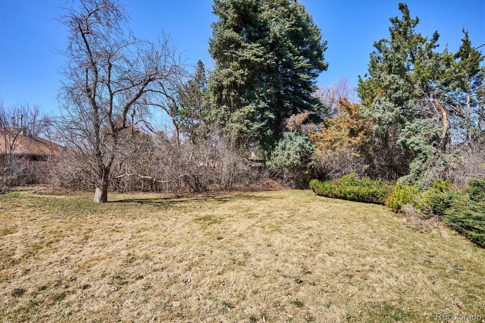 6955 E Exposition Avenue