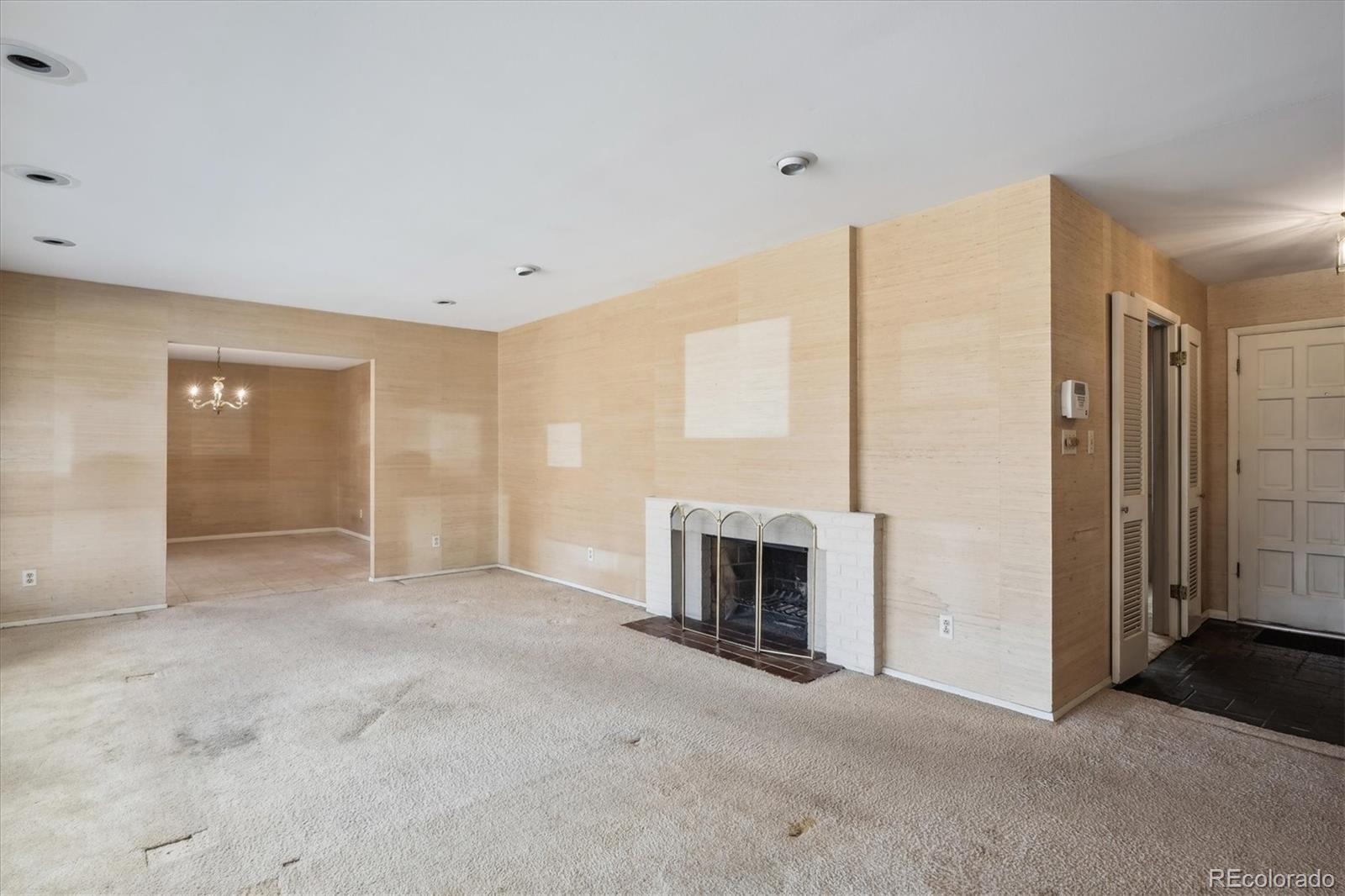 6955 E Exposition Avenue