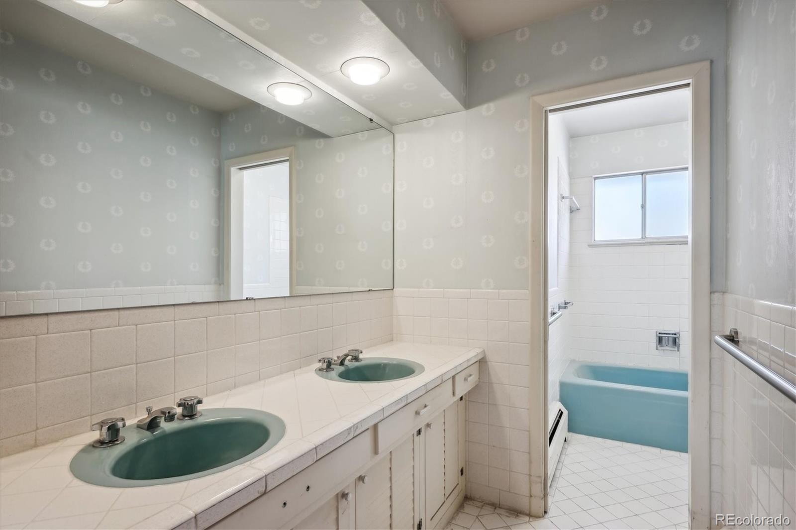 6955 E Exposition Avenue