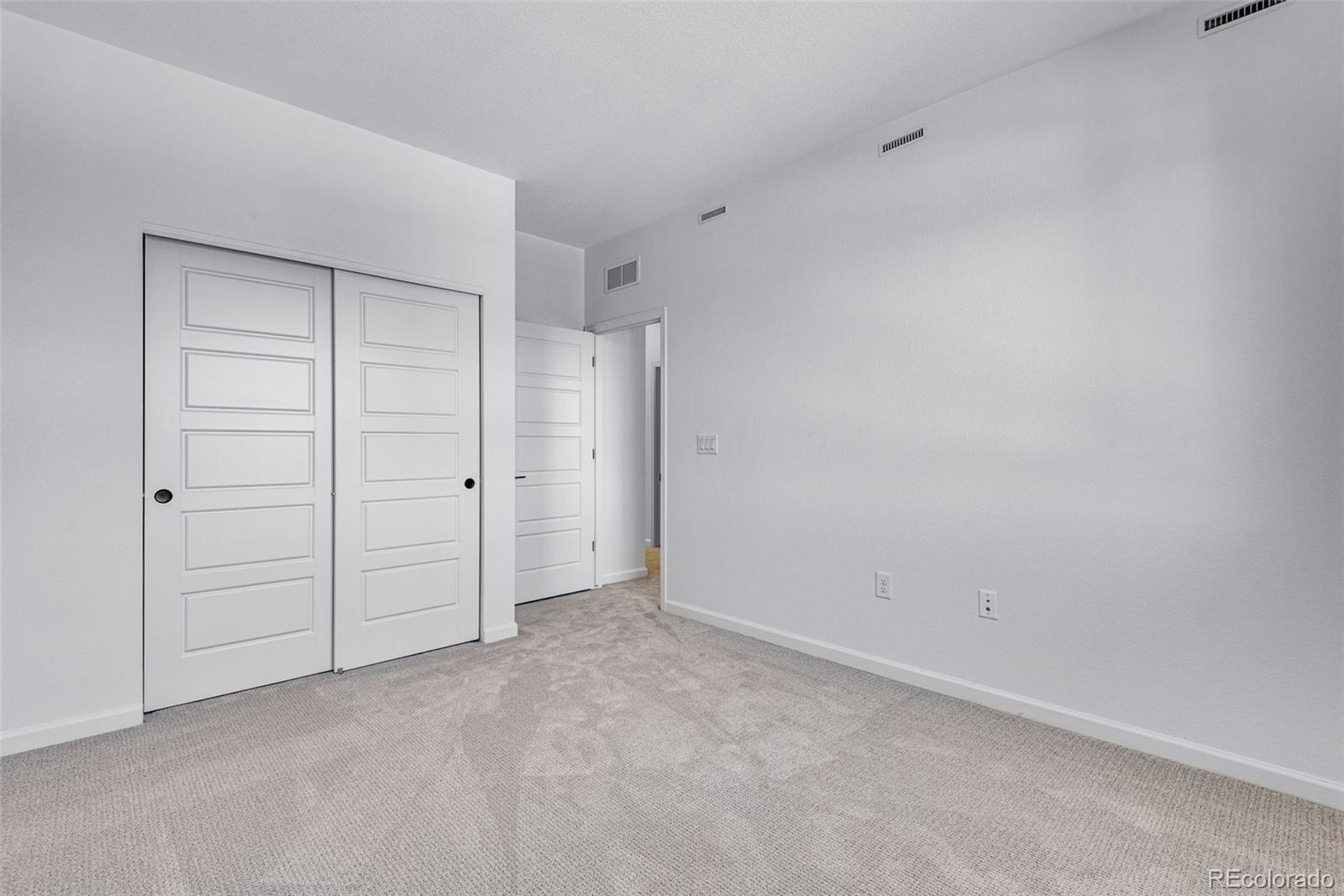 16754 W 93rd Place