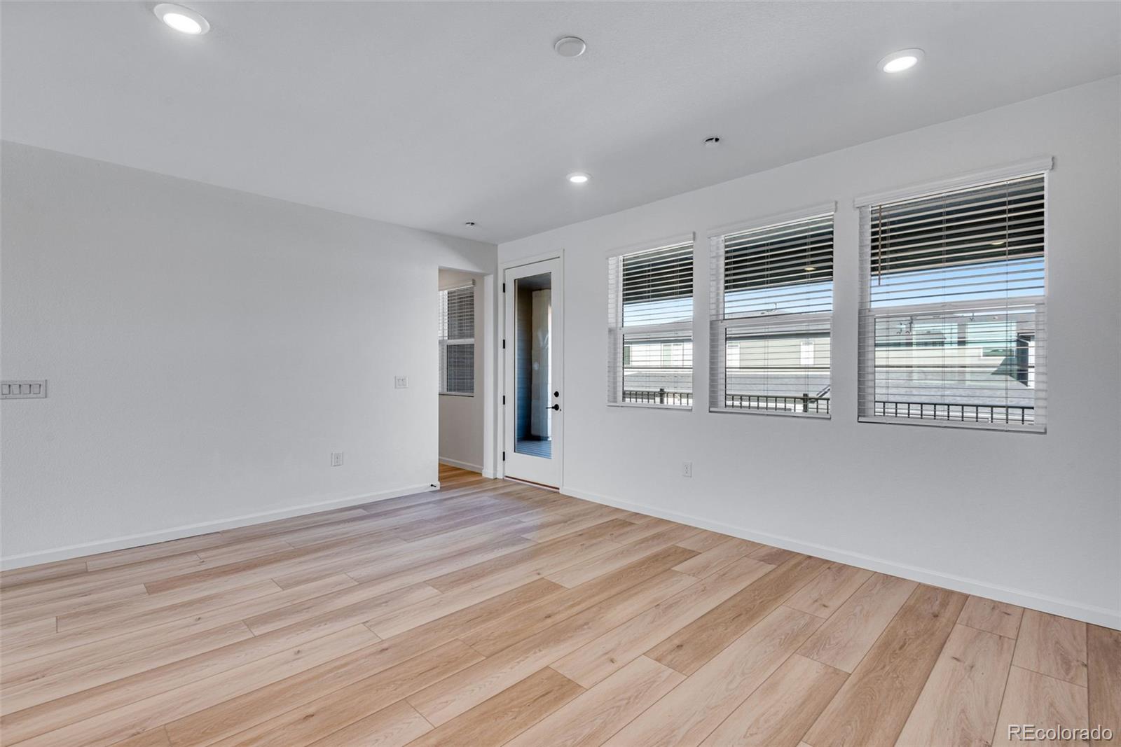 16754 W 93rd Place