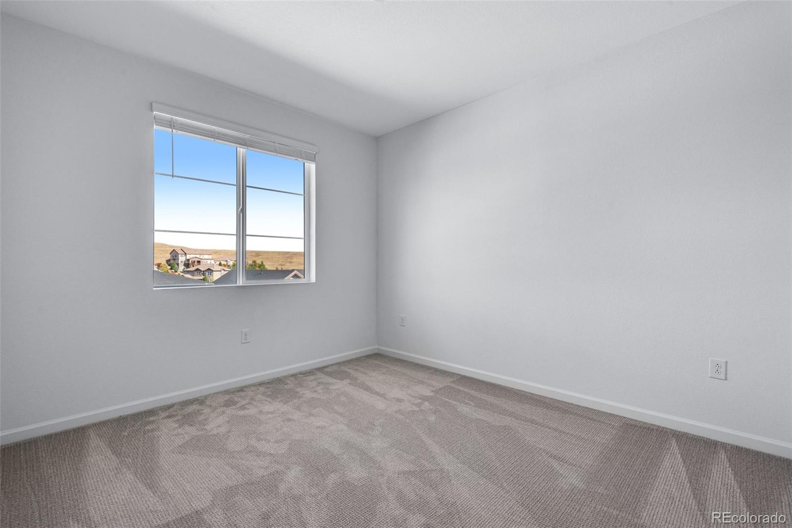 16754 W 93rd Place