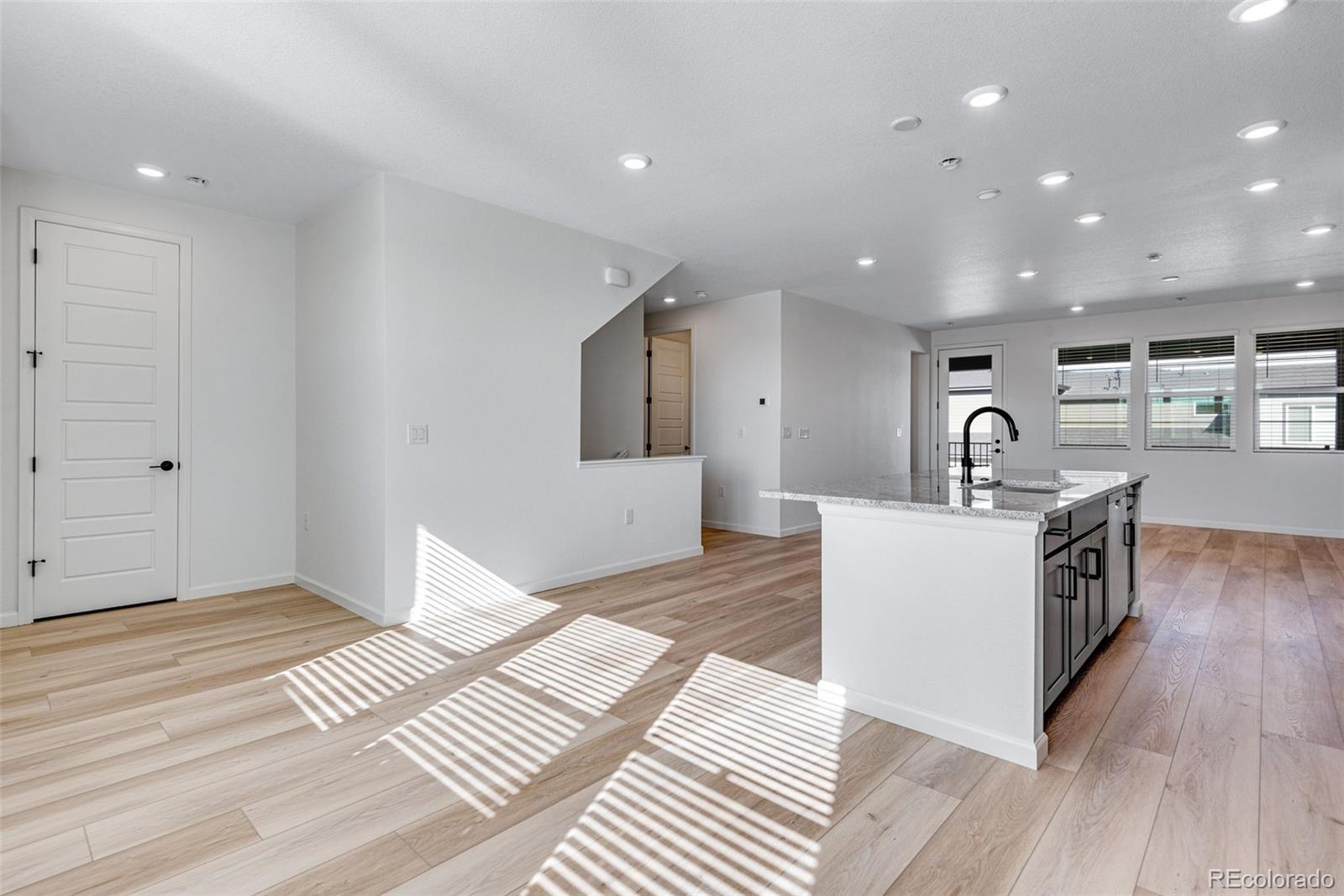 16754 W 93rd Place
