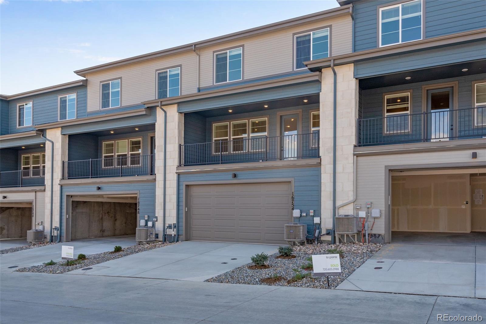 16754 W 93rd Place