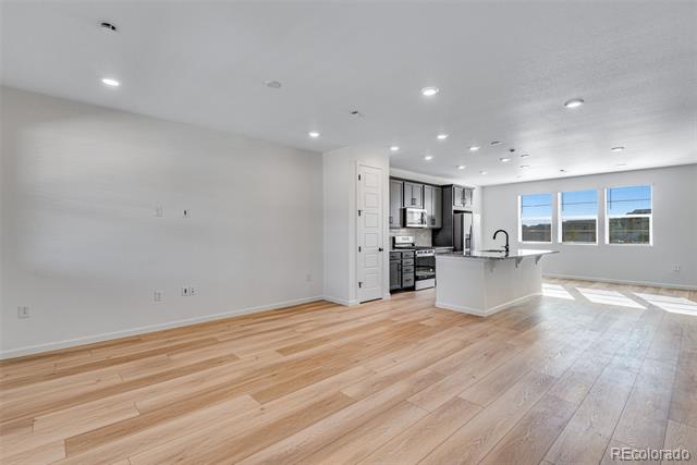 16754 W 93rd Place