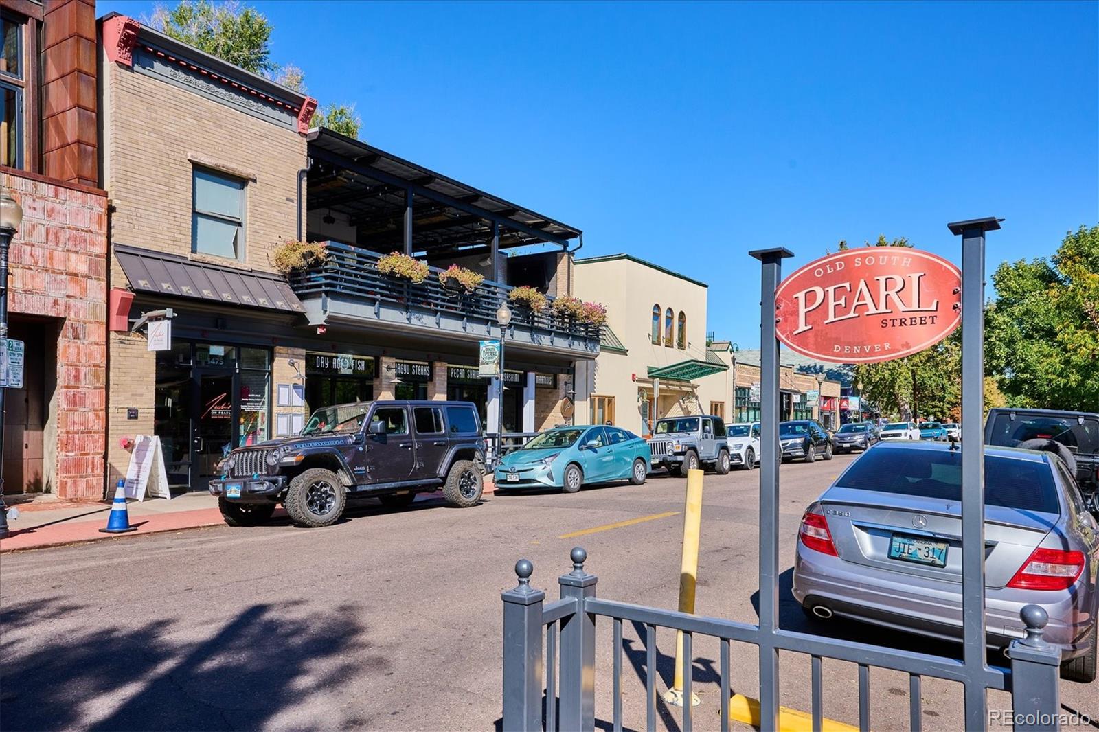 1313 S Clarkson Street Unit: 202