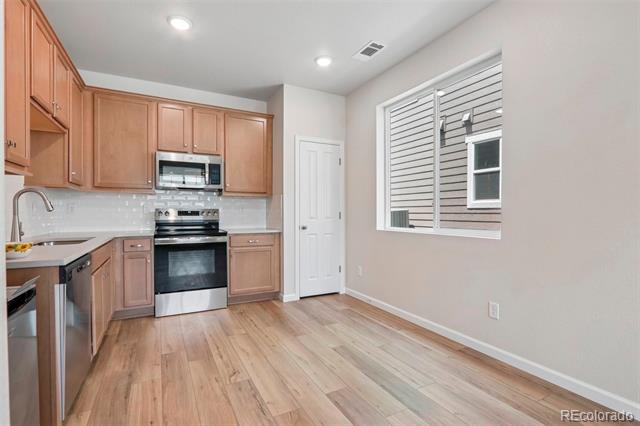 1492 Coral Place