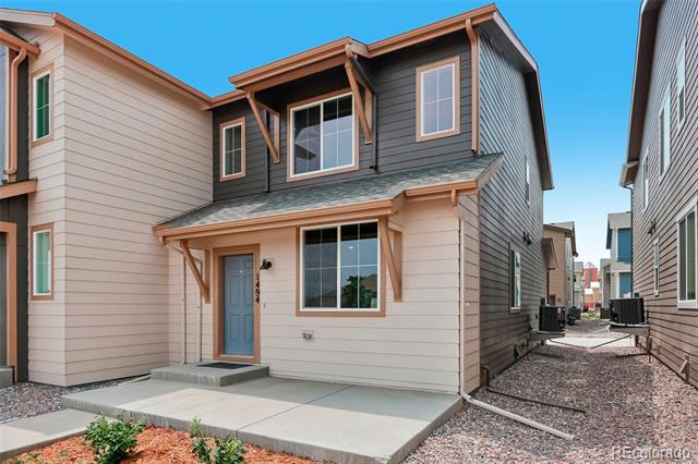 1492 Coral Place
