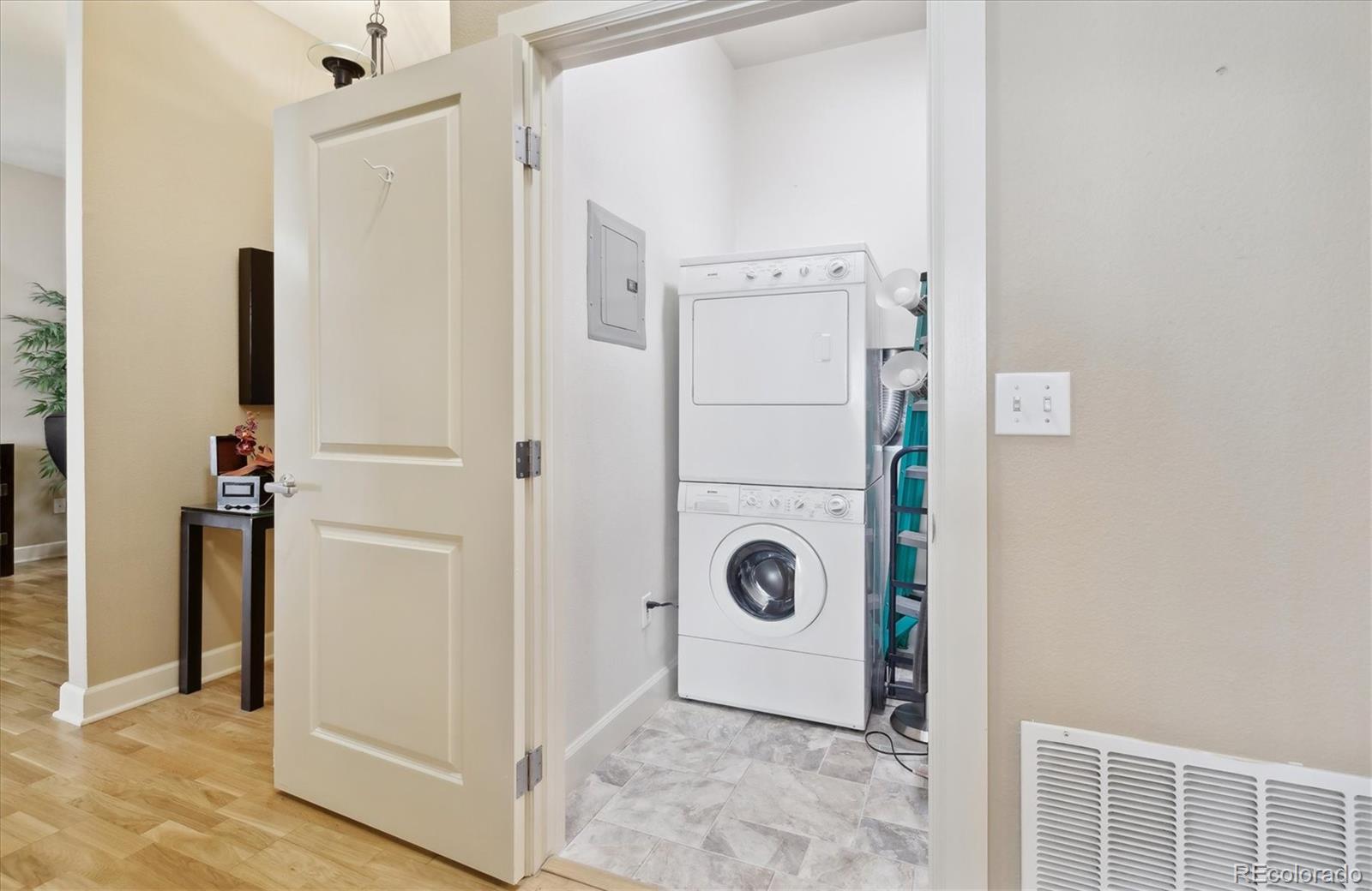 5677 Park Place Unit: 103D
