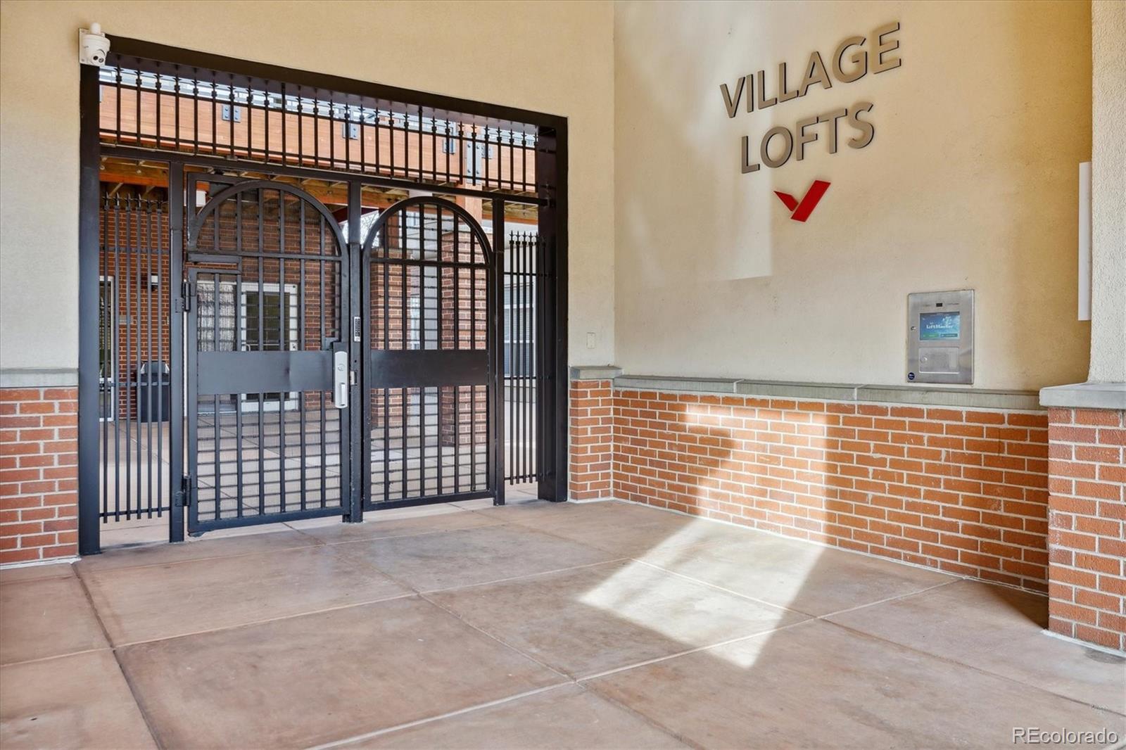5677 Park Place Unit: 103D