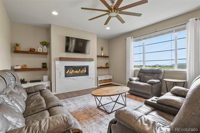 2549 Loon Circle