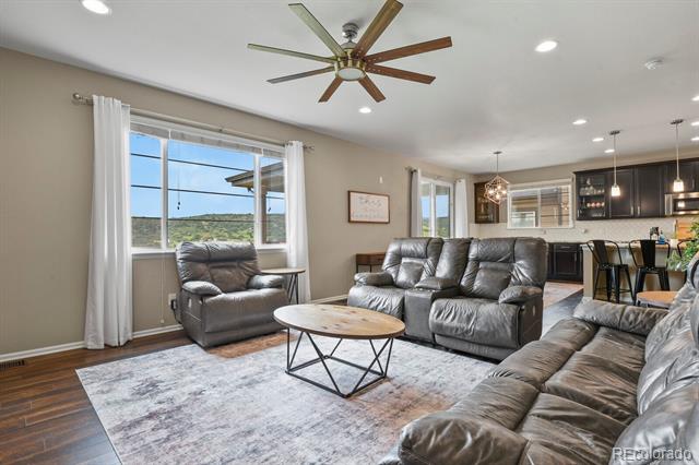 2549 Loon Circle