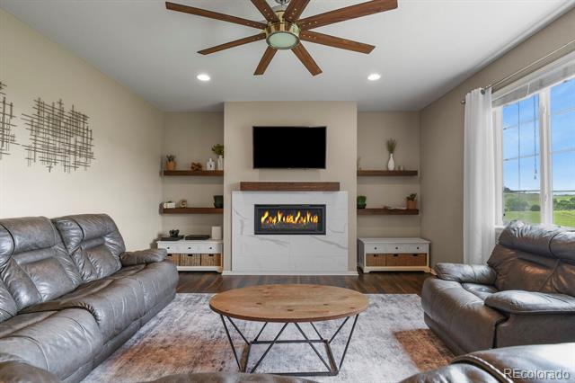 2549 Loon Circle