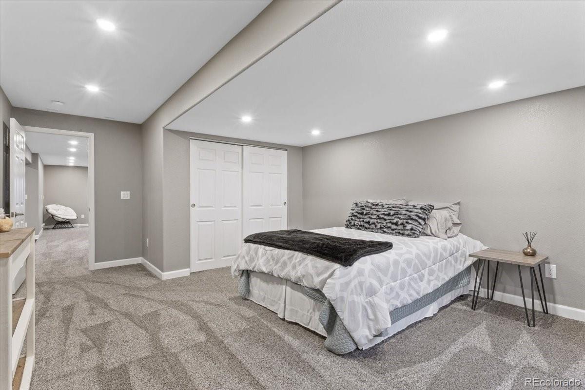 11921 S Black Horn Circle