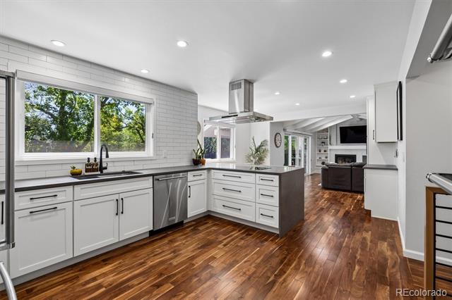 8070 S Monaco Circle