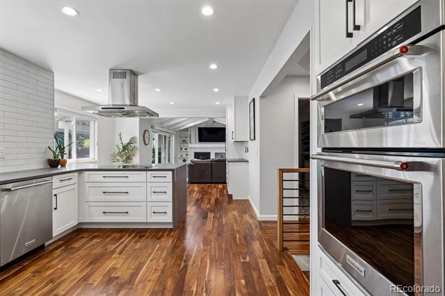 8070 S Monaco Circle