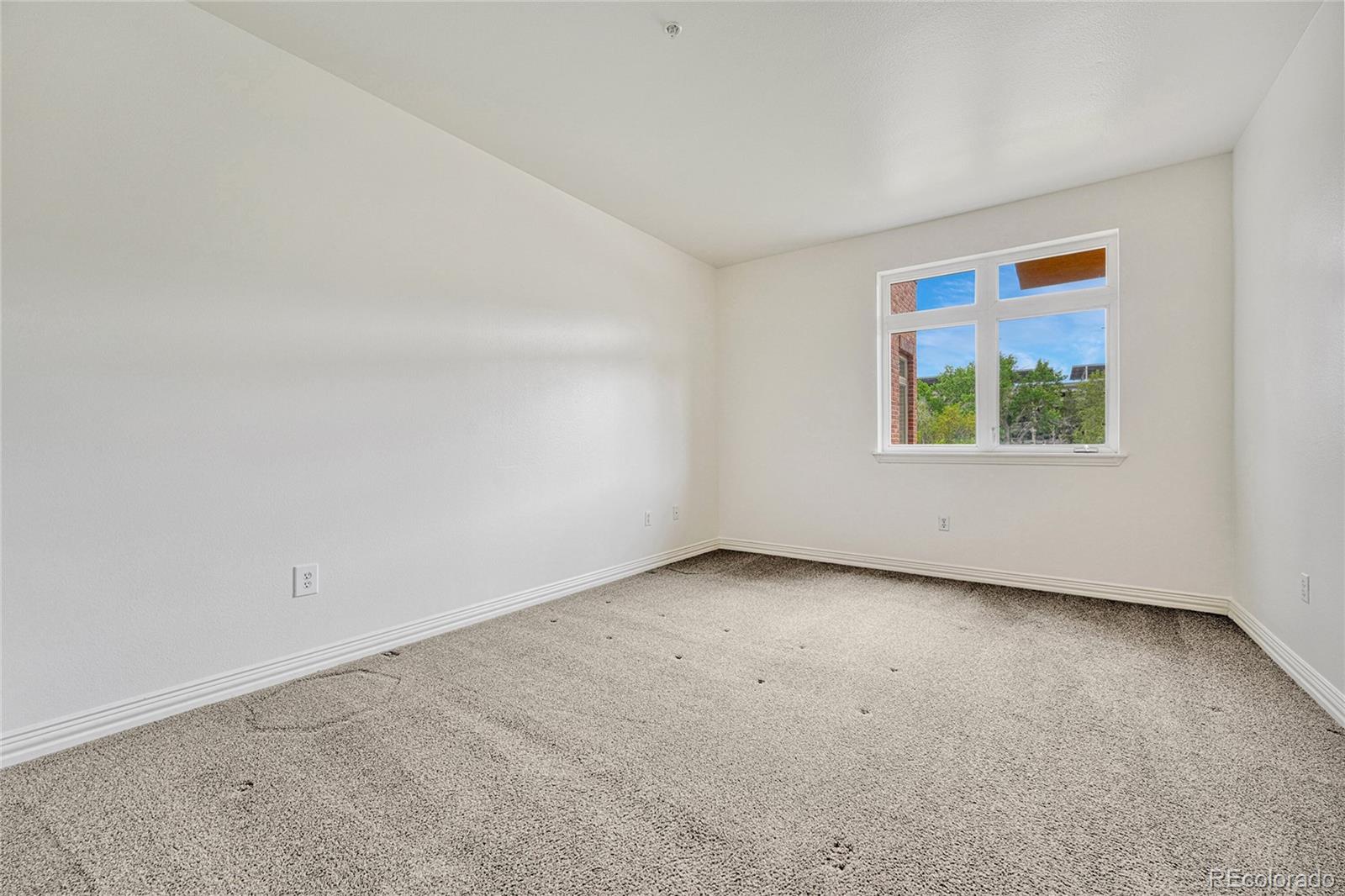 2700 E Cherry Creek South Drive Unit: 214