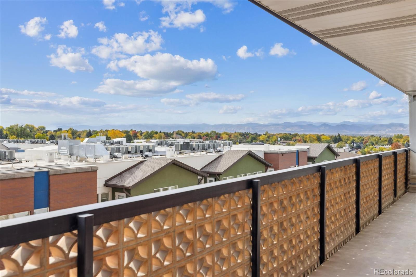 4570 E Yale Avenue Unit: 706