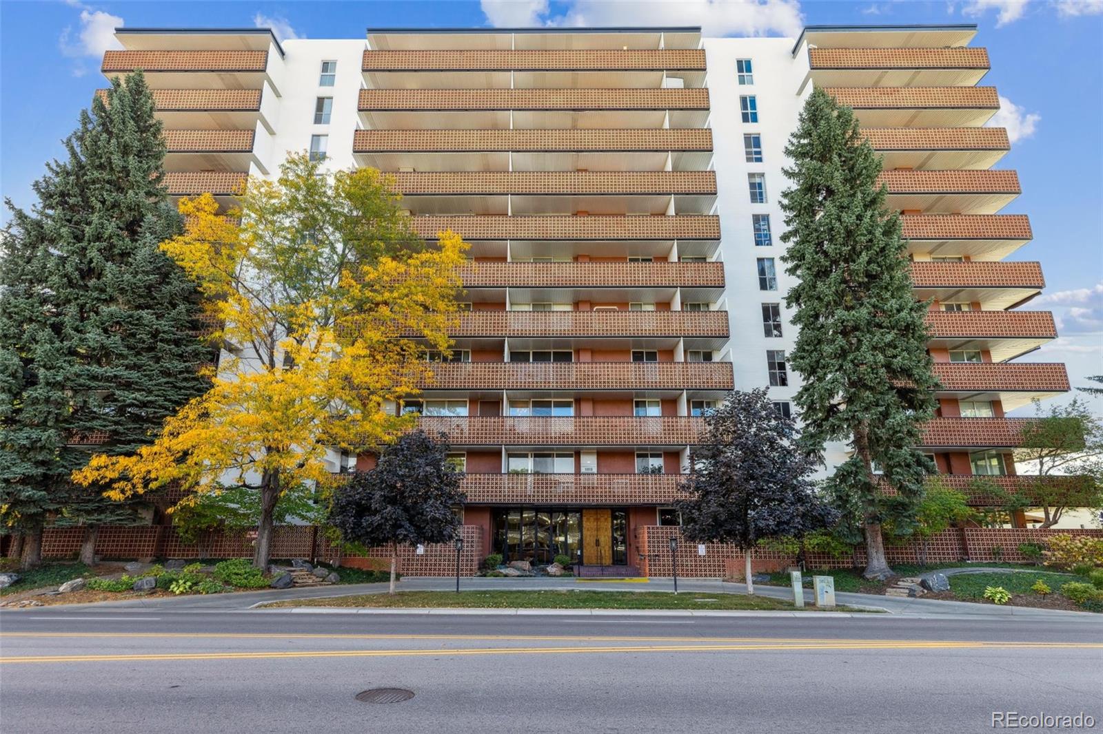 4570 E Yale Avenue Unit: 706