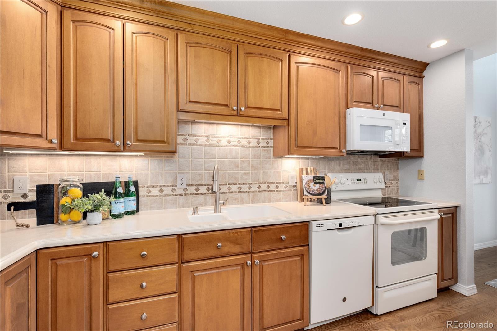 4301 S Pierce Street Unit: 12B