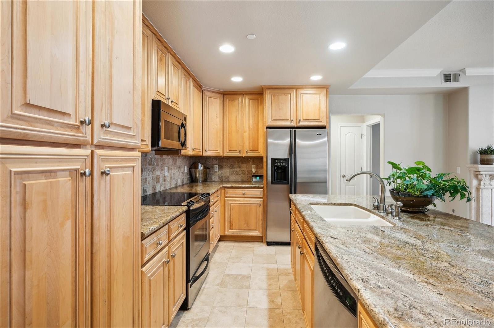 40 S Madison Street Unit: 102