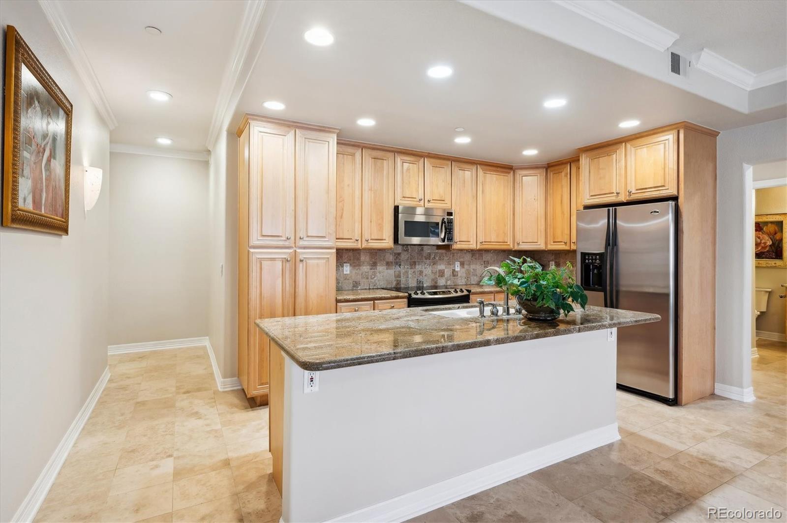 40 S Madison Street Unit: 102