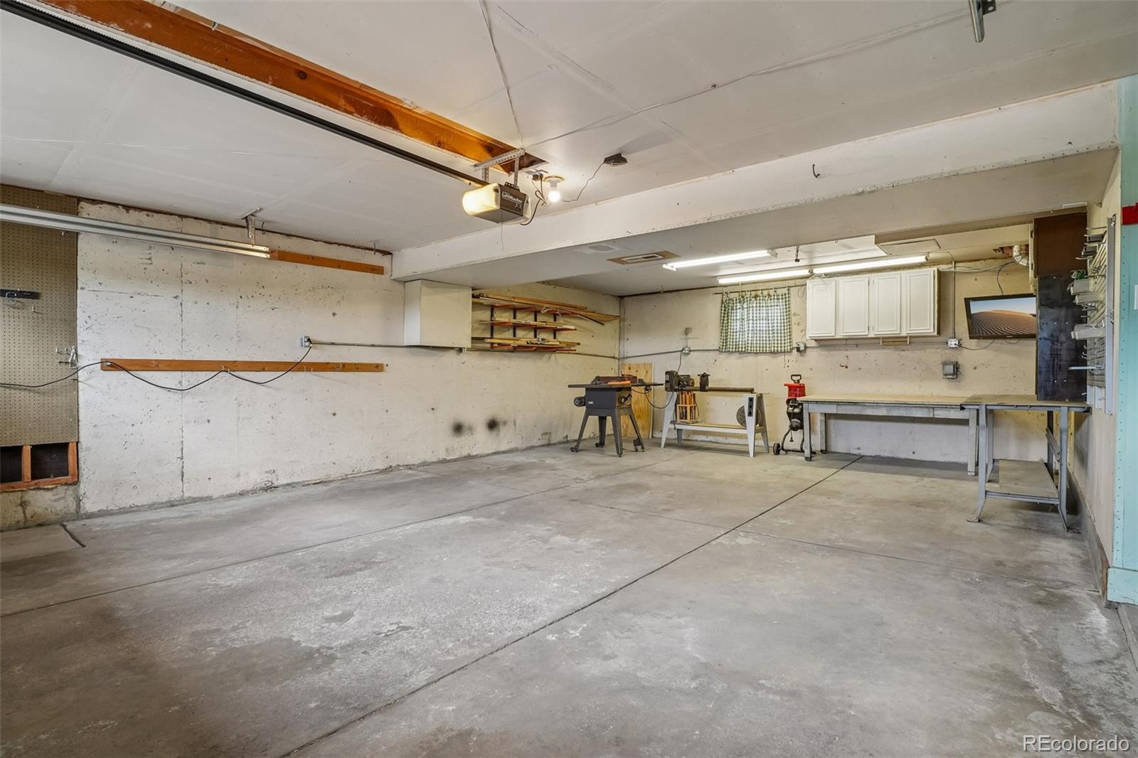 2293 S Coors Street
