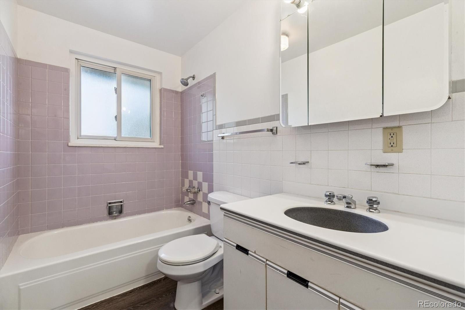 7255 E Louisiana Avenue