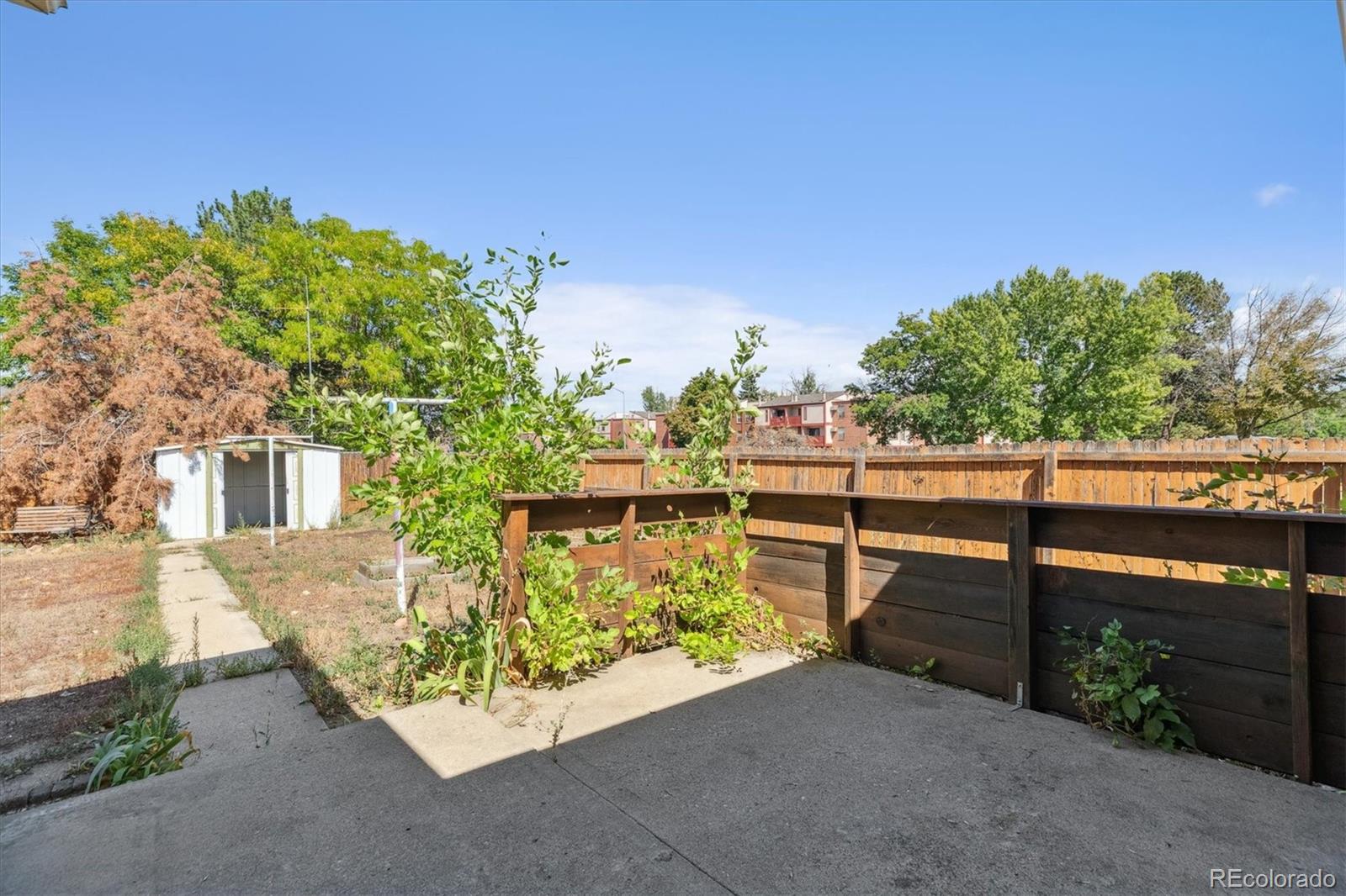 7255 E Louisiana Avenue