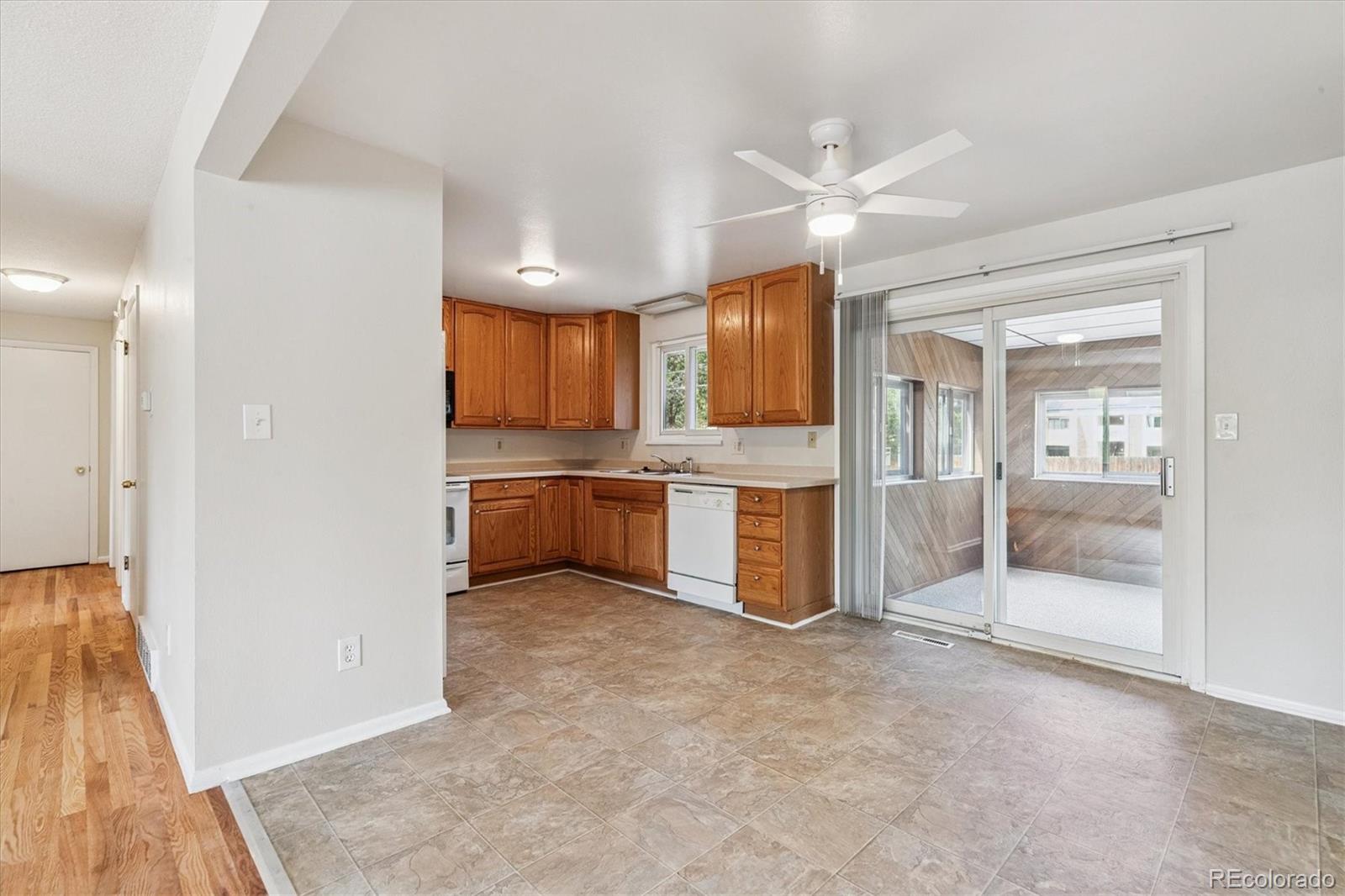 7255 E Louisiana Avenue