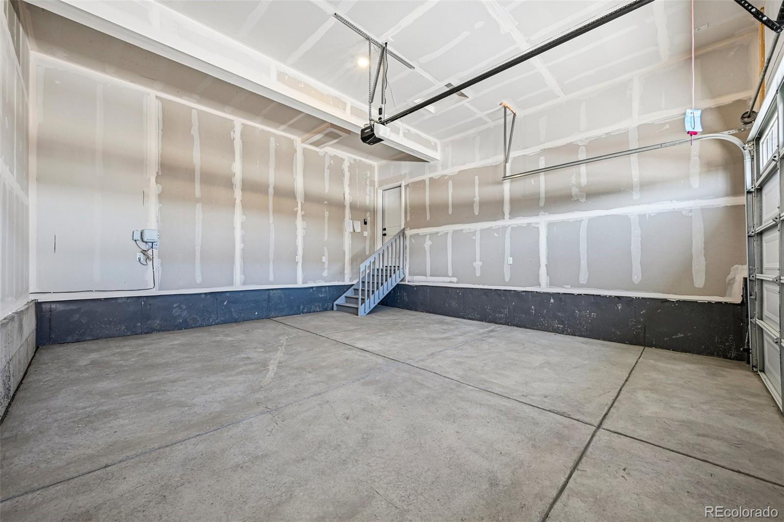 13795 Daffodil Way
