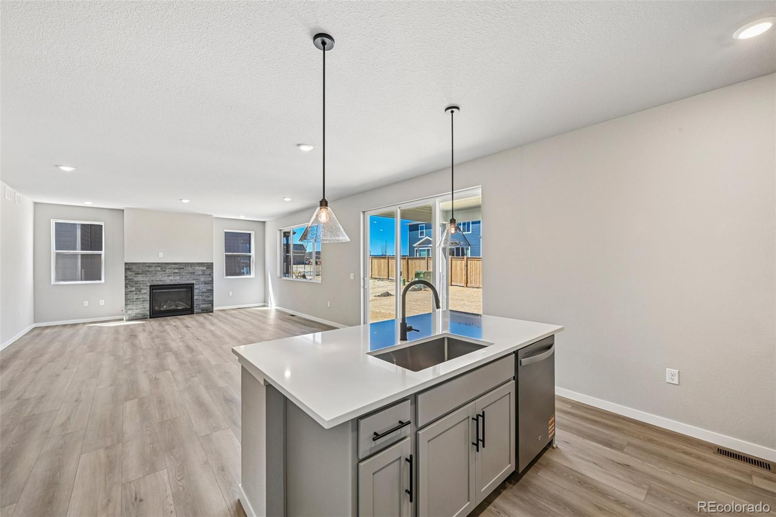 13795 Daffodil Way