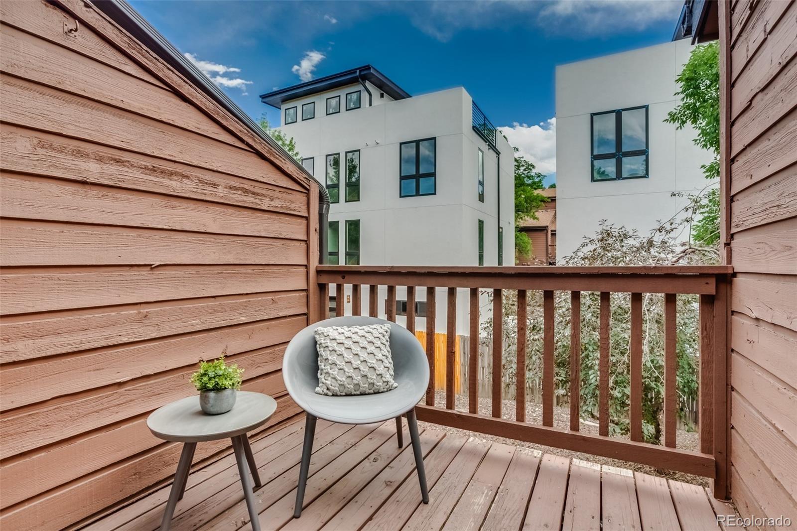 540 S Forest Street Unit: 4-202