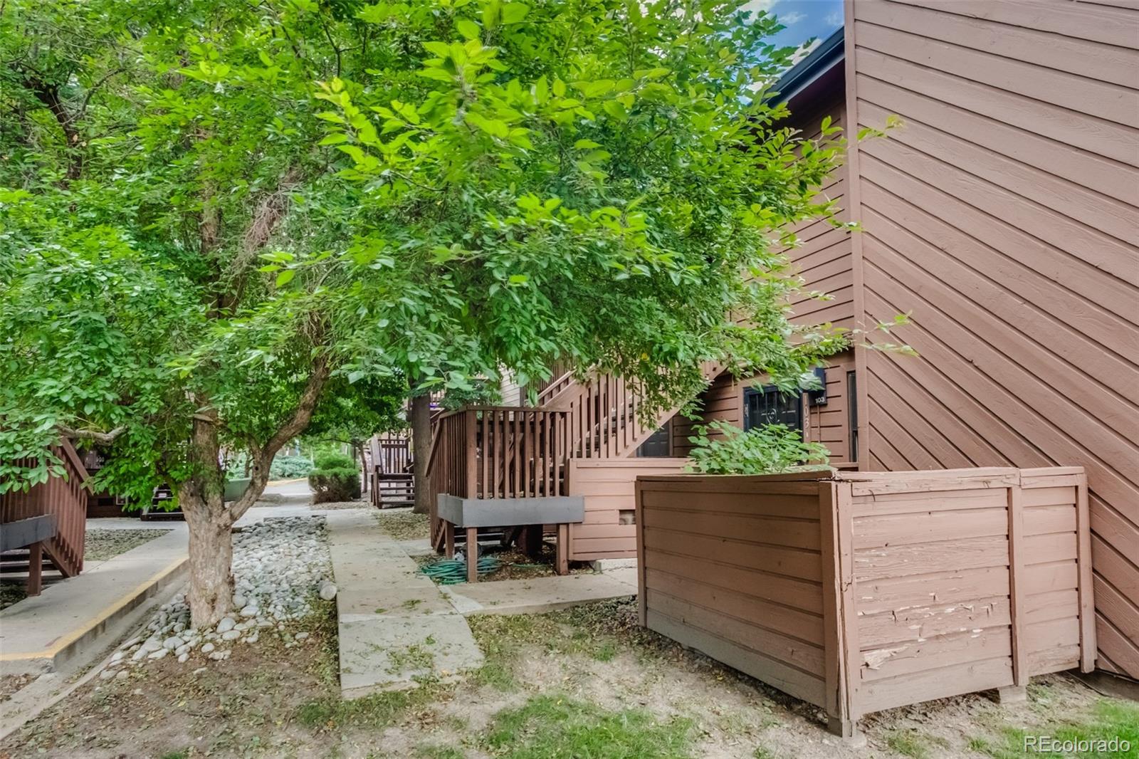 540 S Forest Street Unit: 4-202