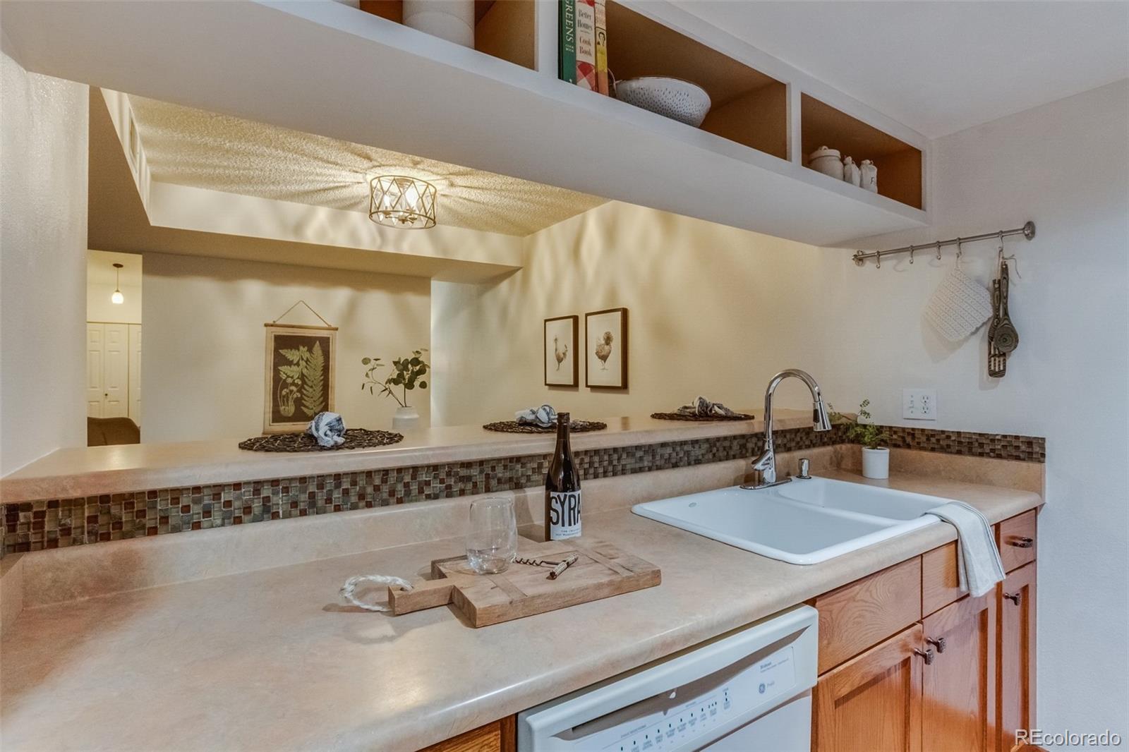 540 S Forest Street Unit: 4-202