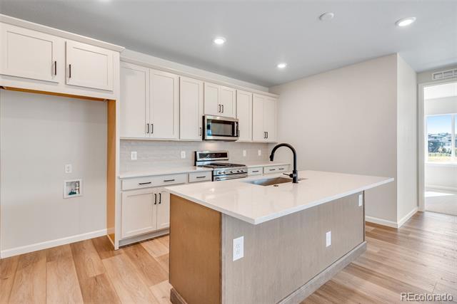 6882 Oak Canyon Circle