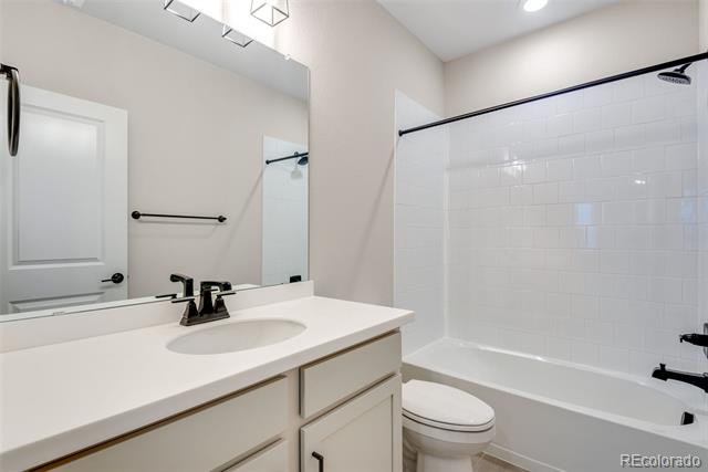 6882 Oak Canyon Circle