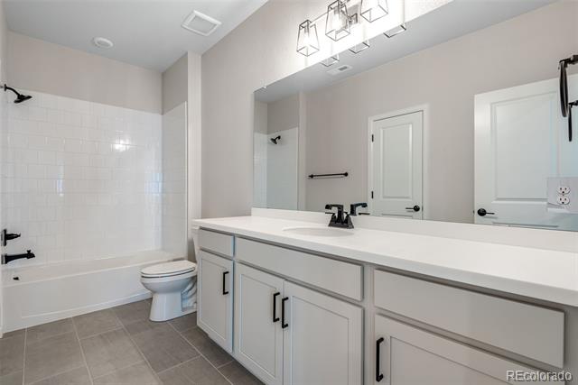 6882 Oak Canyon Circle