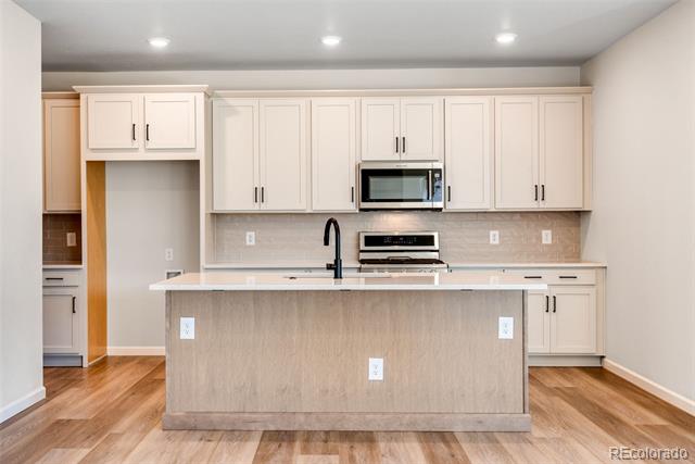 6882 Oak Canyon Circle