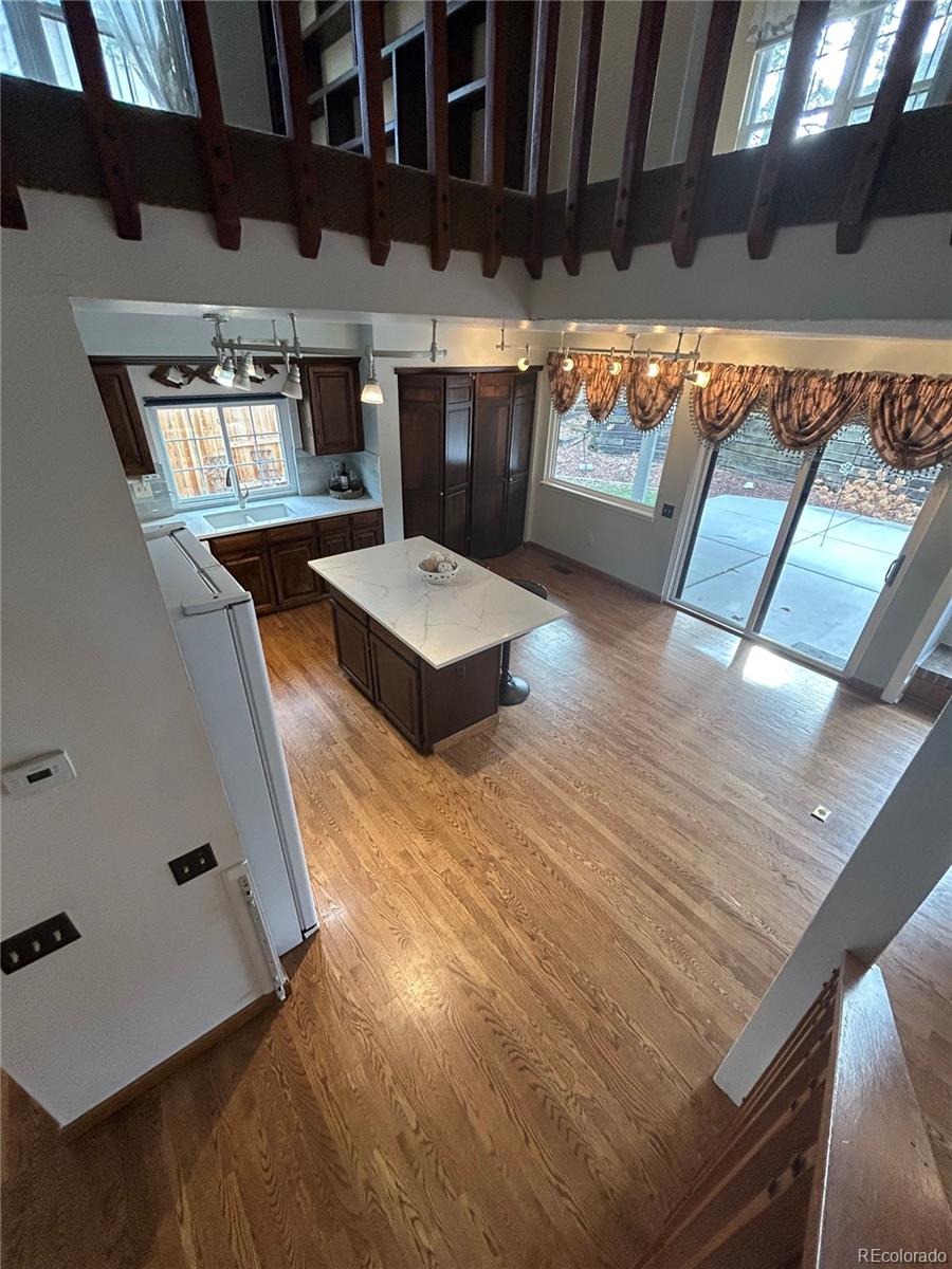 8002 Field Court
