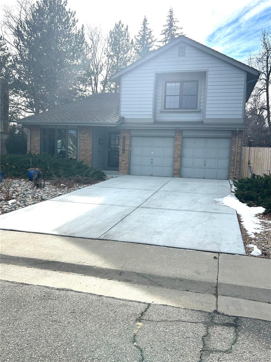 8002 Field Court