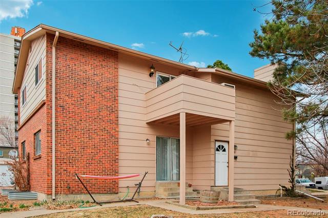 925 Elm Street